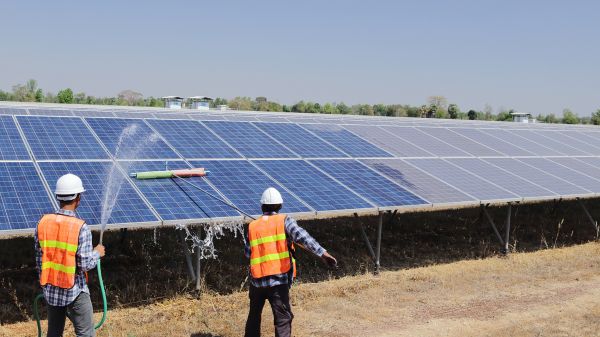 Limpeza de painéis solares