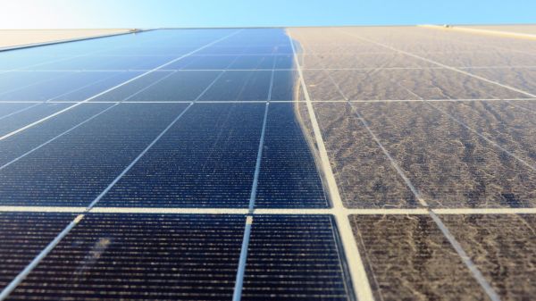 Limpeza de painéis solares